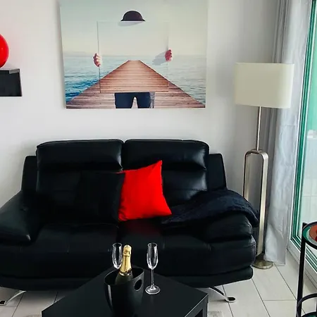 Διαμέρισμα Solymar Luxus *